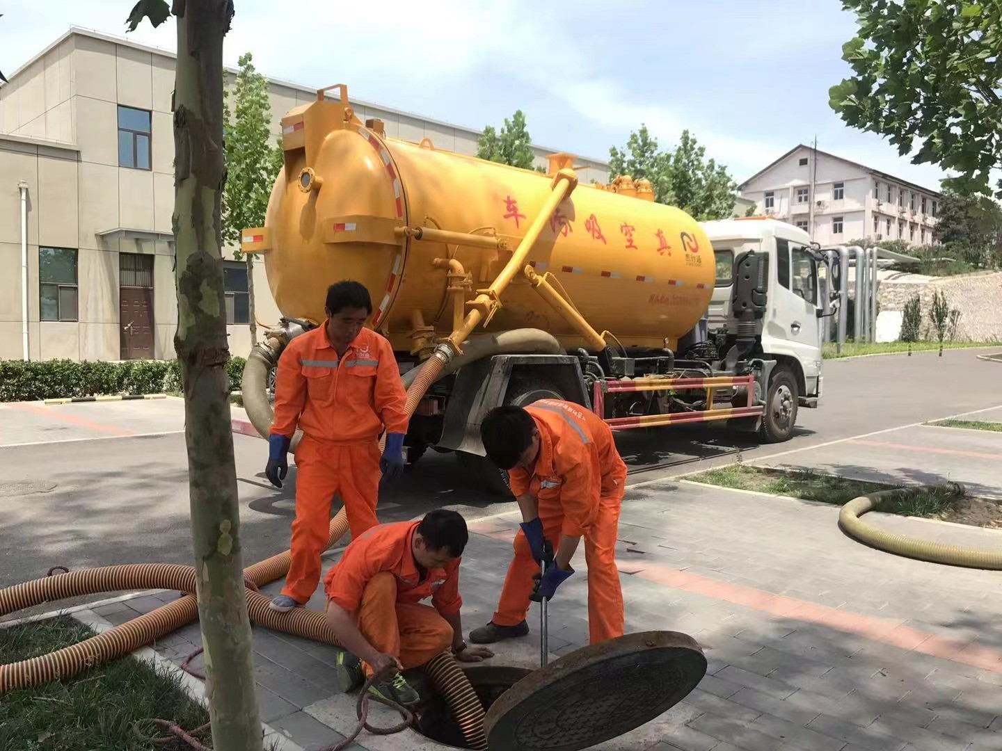 凤台化粪池清理与5-8吨吸粪车施工效率分析